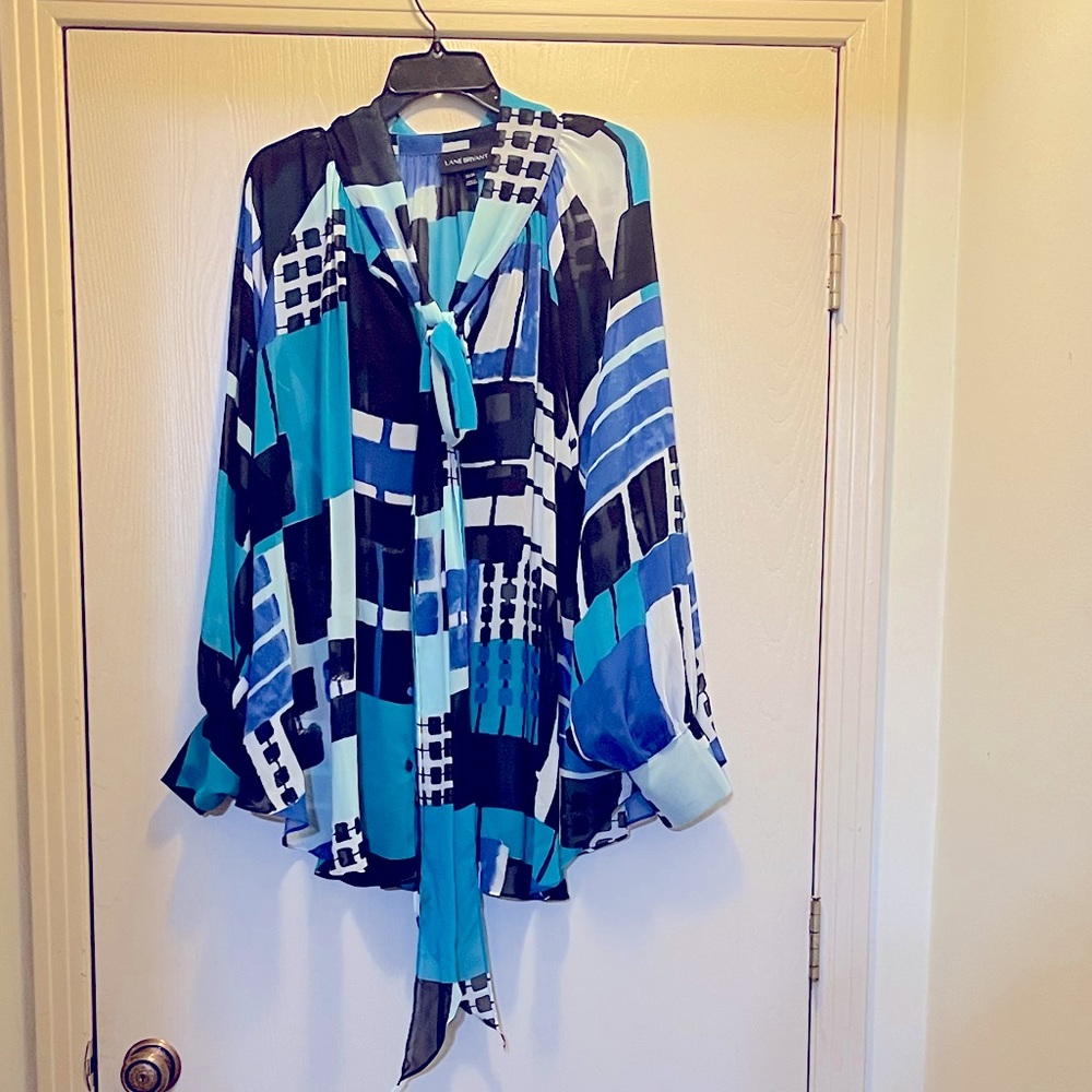 Lane Bryant Blue and Black Sheer Tie Neck Tunic Size 22/24